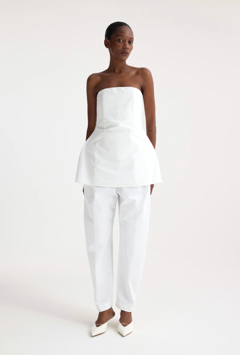 An image of a waisted top.