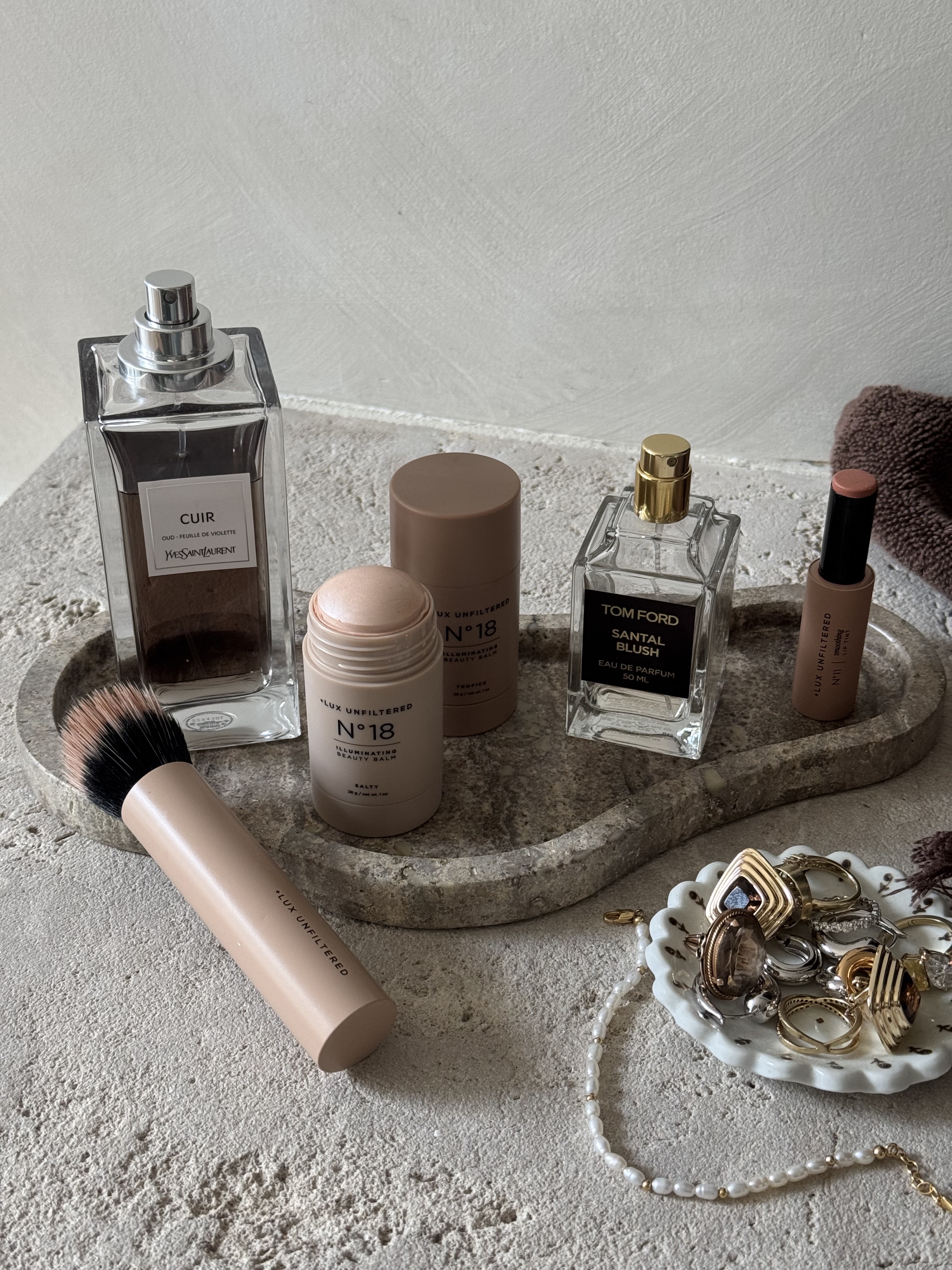 Sivan Ayla Lux Unfiltered