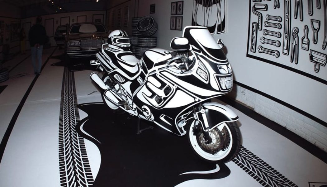 Joshua Vides Unveils Monochrome Garage for ‘Check Engine Light’ in NYC