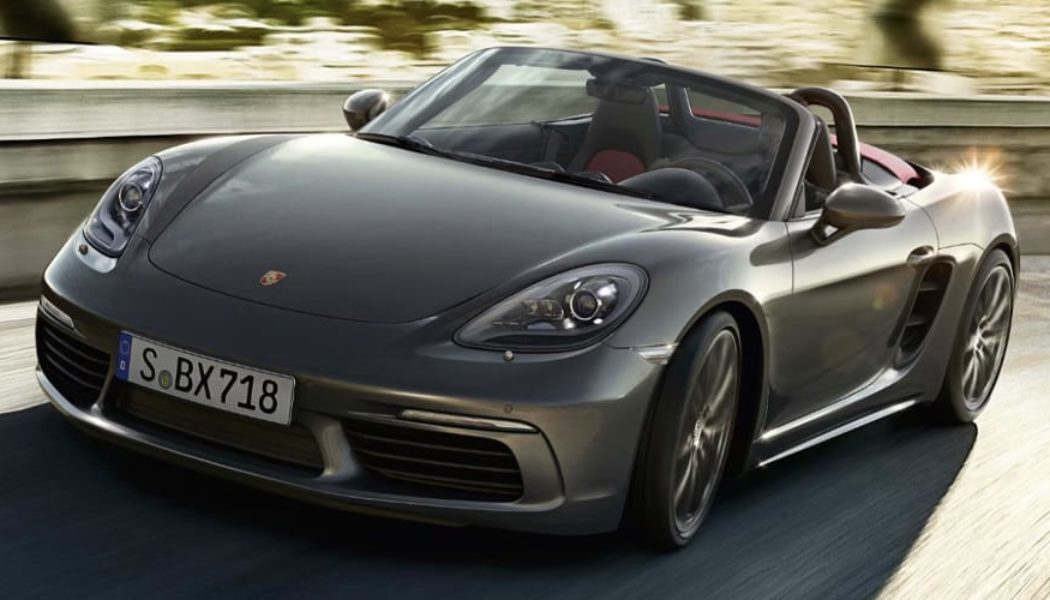 Porsche To Phase Out Gas-Powered Boxsters and Caymans by End of the Year