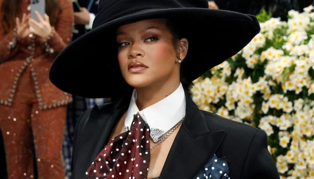 Rihanna to Release First Song in Three Years as Part of 'Smurfs' Soundtrack