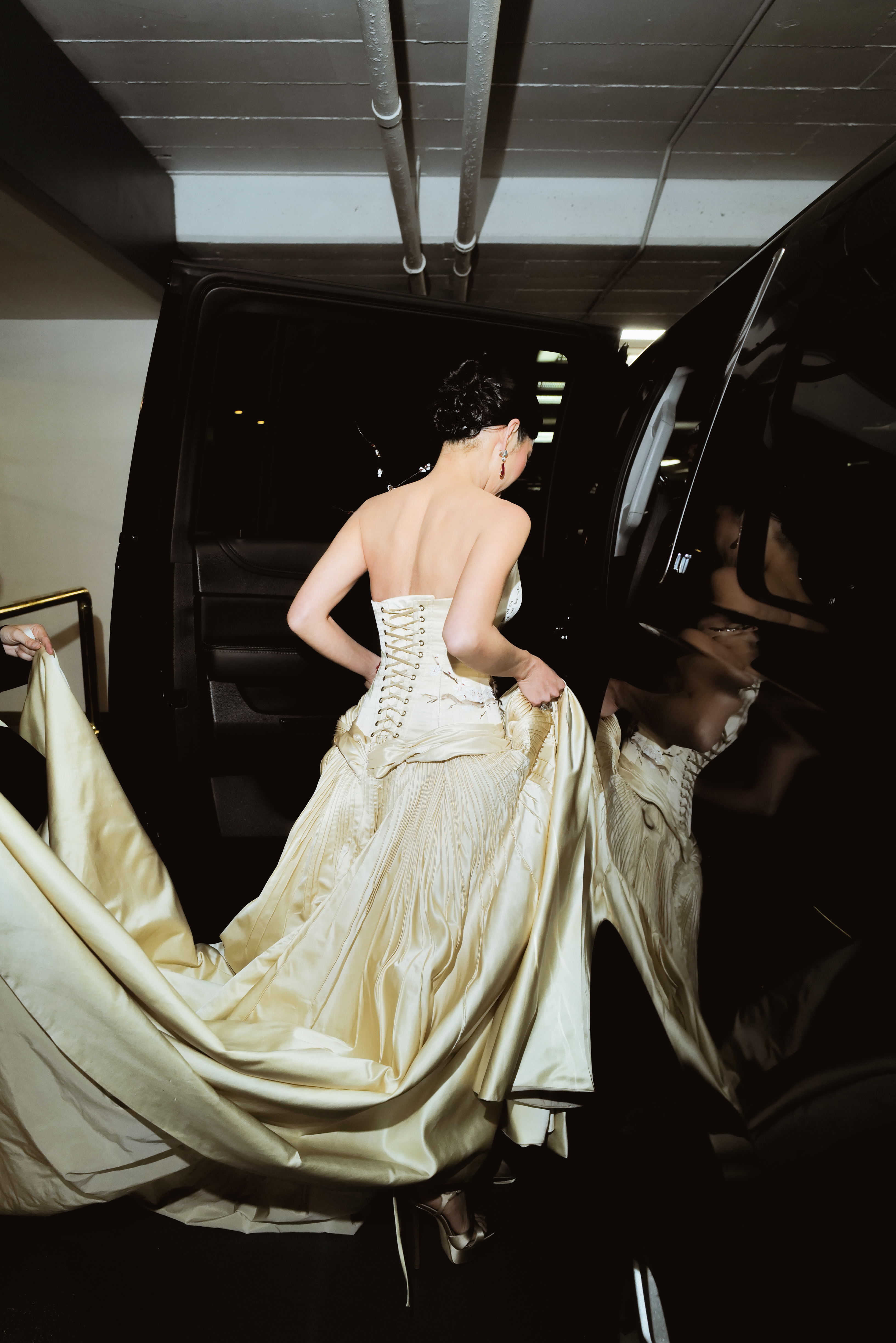 Christine Chiu gets ready for the 2025 Gold Gala with designer Ou Ma.