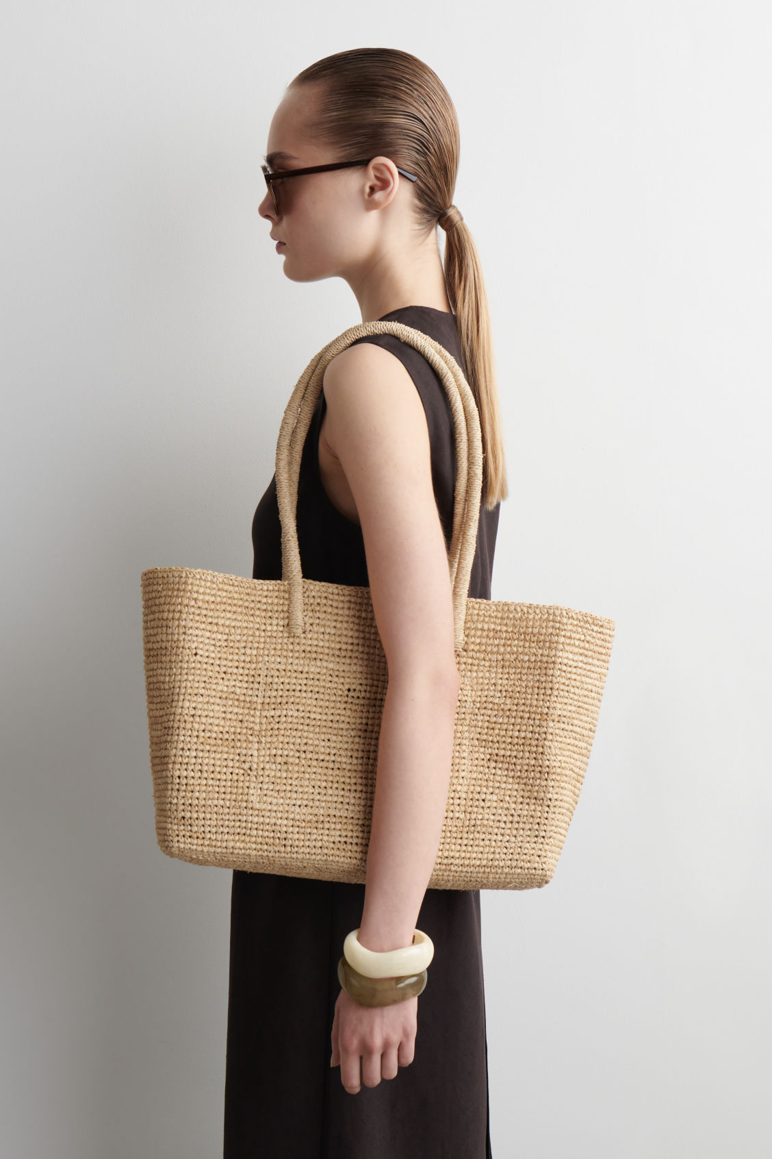 Hand-Woven Tote Bag - Raffia