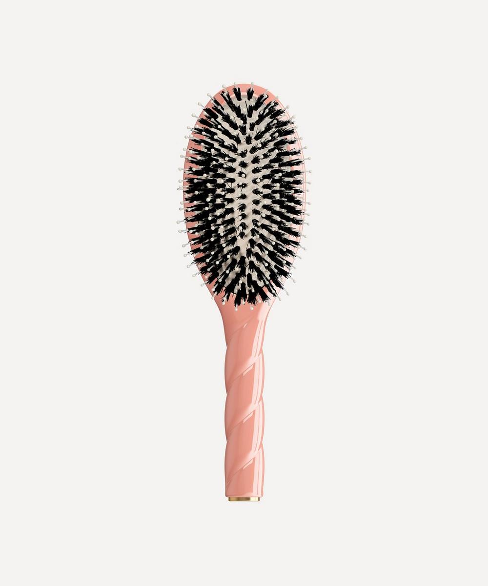 N.03 the Essential Soft Hair Brush