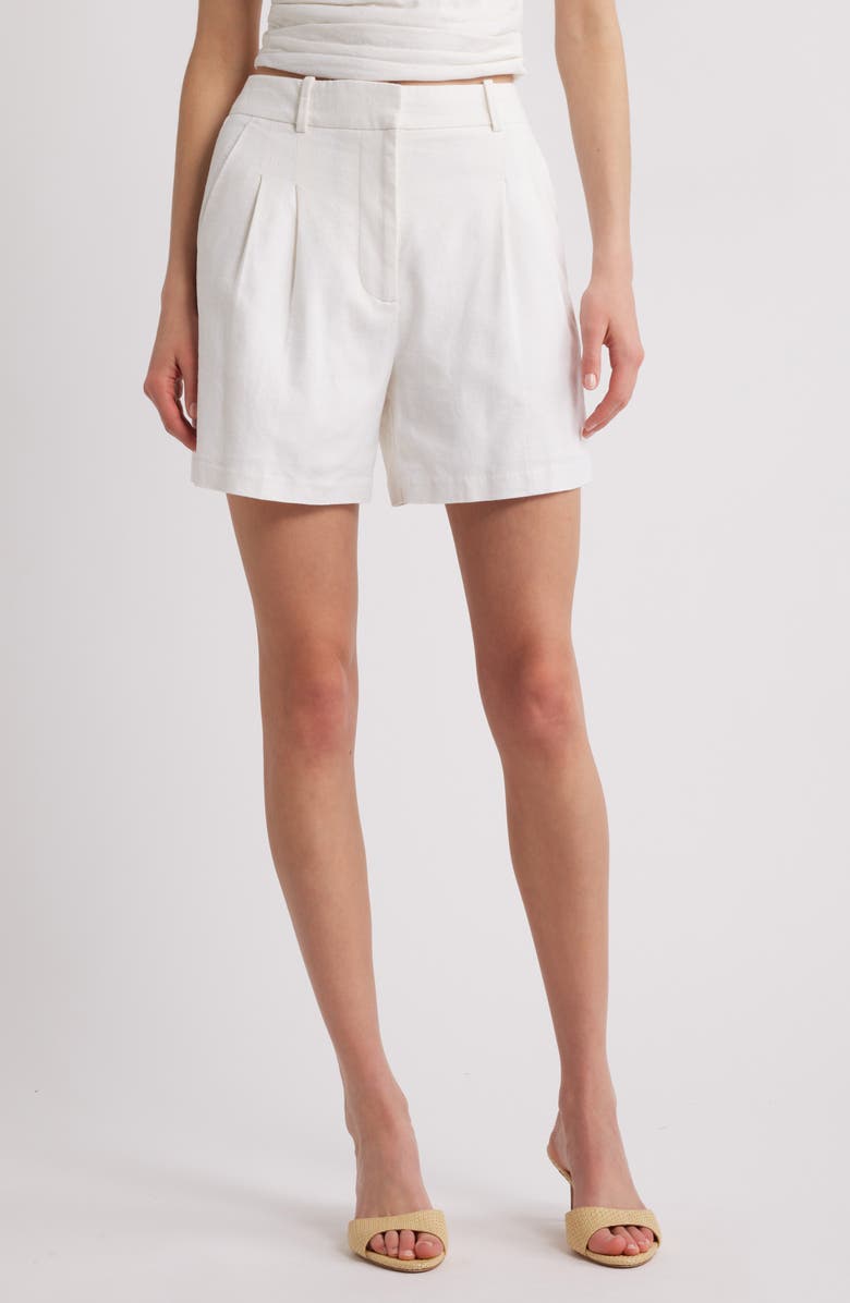 Everyday Pleated Linen Blend Shorts
