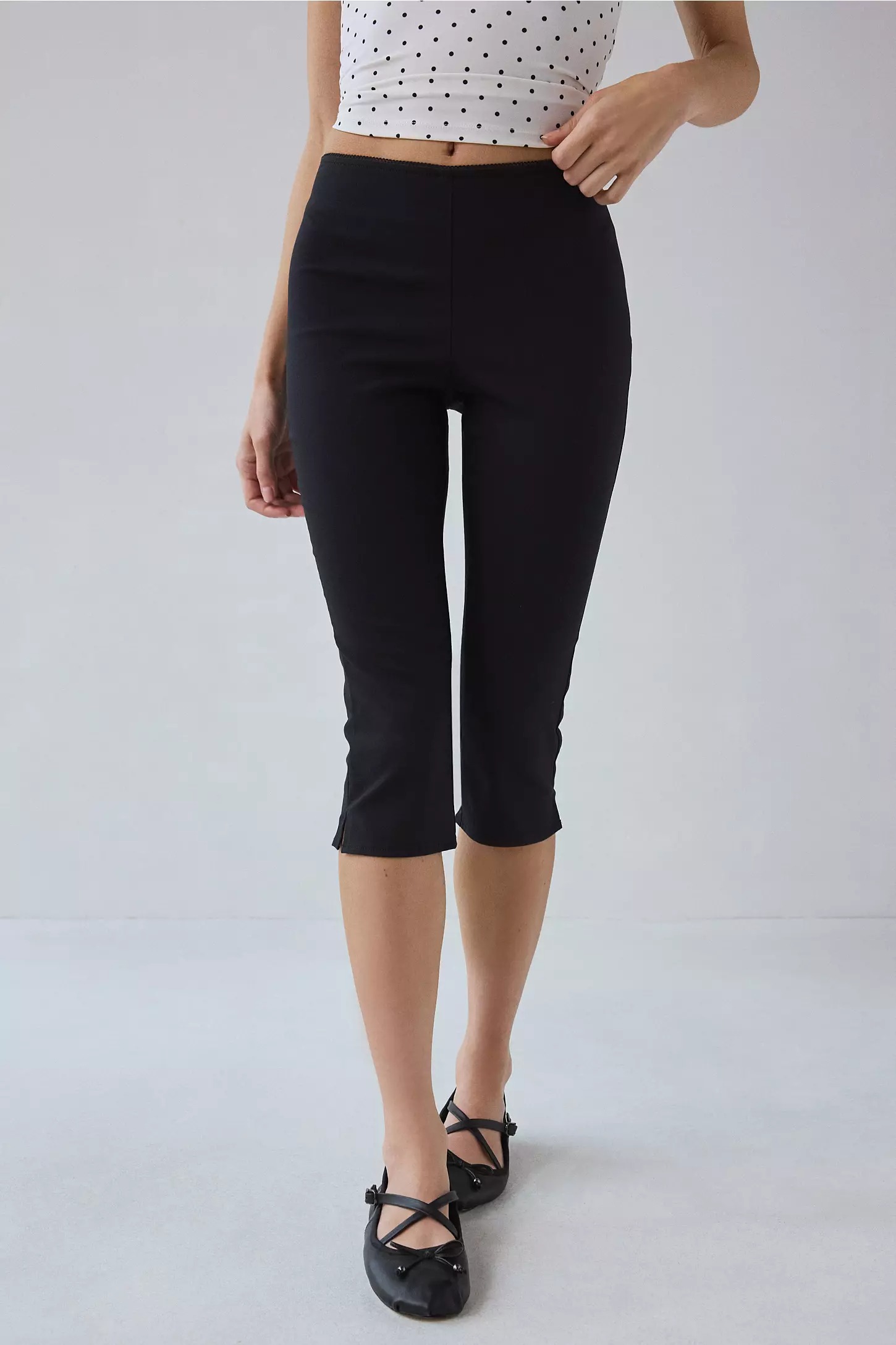 Urban Outfitters, Kimchi Blue Ellie High Rise Stretch Capri Pants