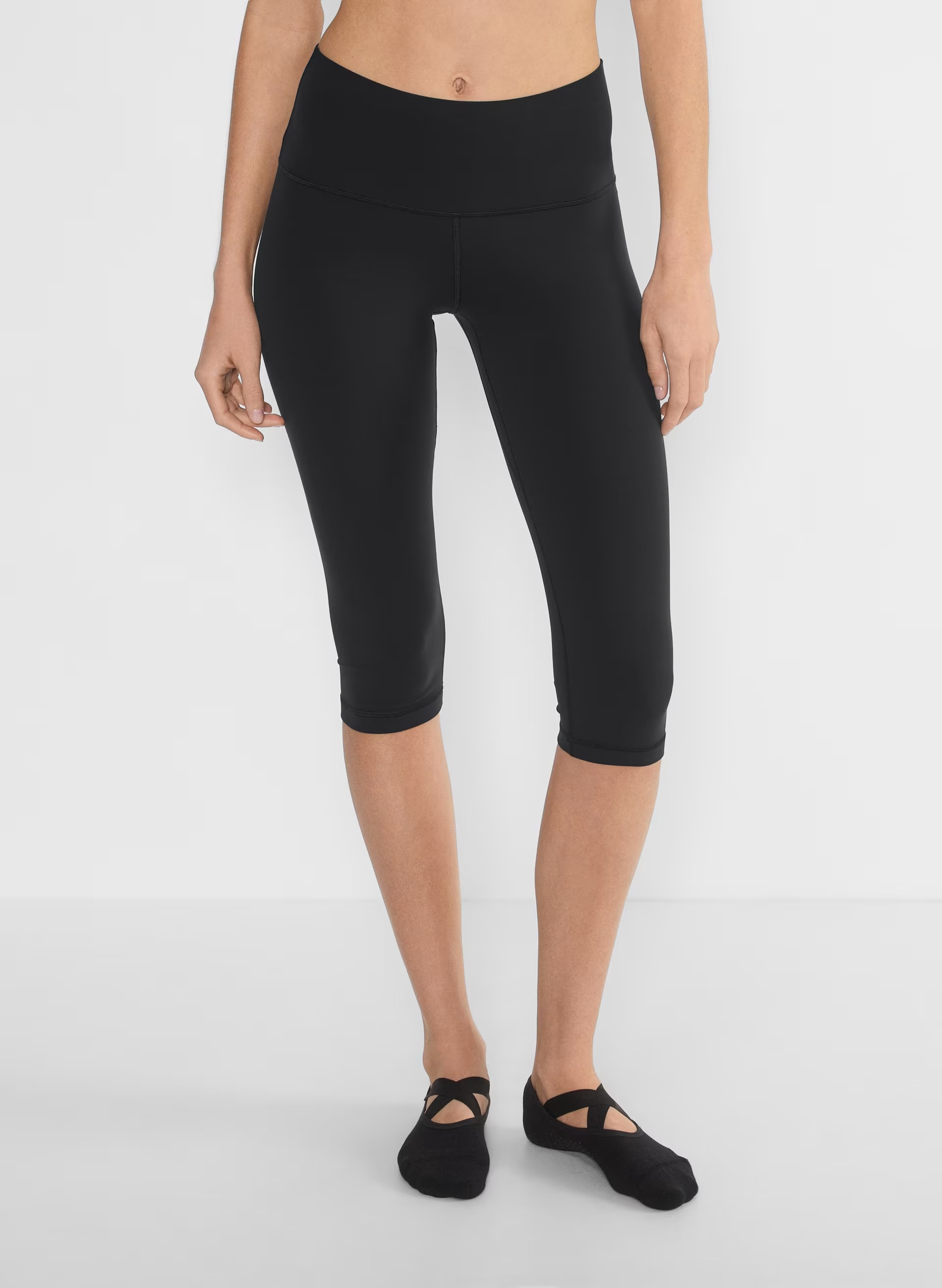 Aritzia, Golden Butter New Cheeky Hi-Rise Capri