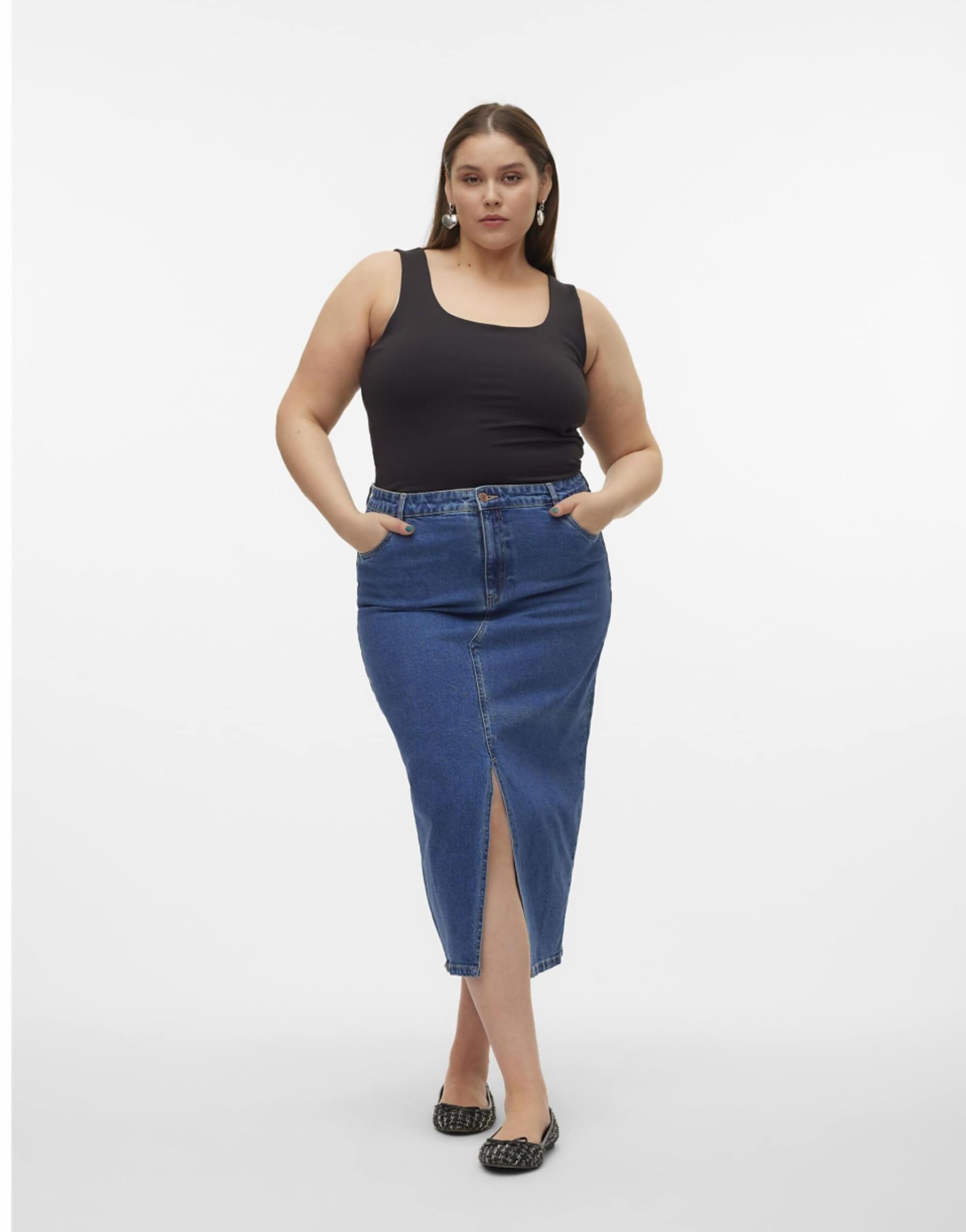Vero Moda Curve Denim Skirt in Medium Blue Denim