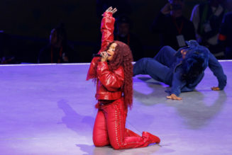 SZA Comes To Megan The Stallion's Defense, Slams Tory Lanez Capers