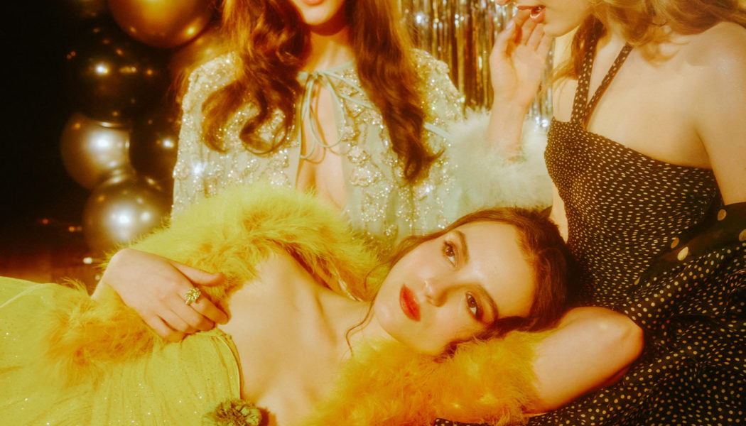 The Fear Street: Prom Queen Cast Takes Prom Style to a Killer New Level