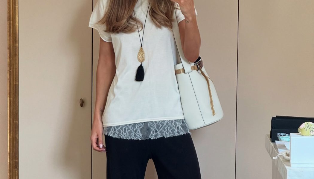 The Pretty Jewellery Trend Anyone Who's Chic Is Wearing With White T-Shirts