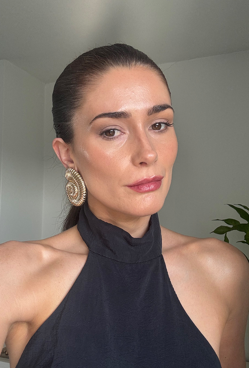 Eleanor after using St. Tropez Luxe Whipped Creme Mousse fake tan