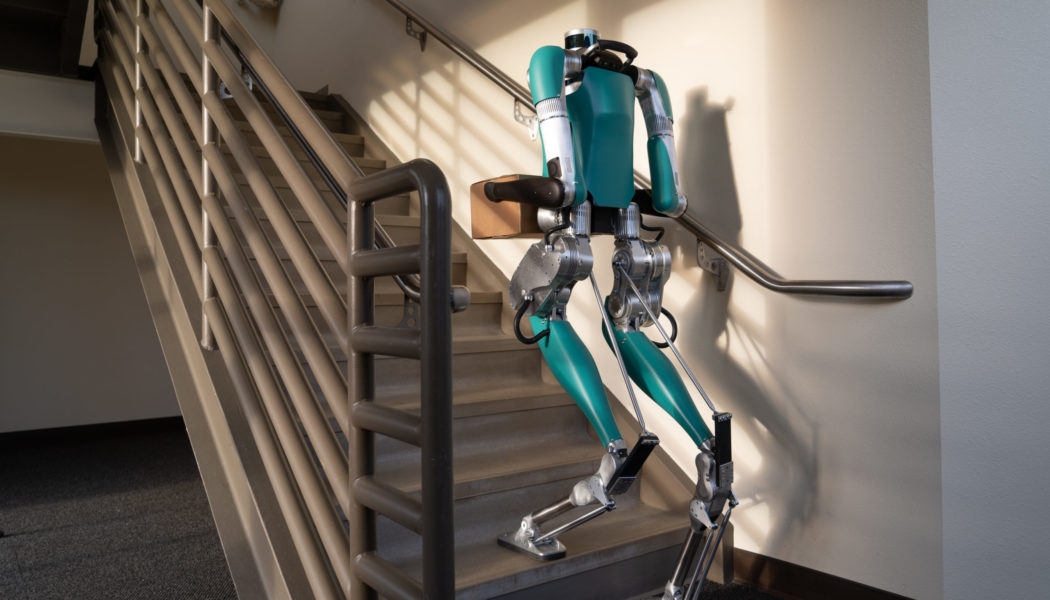 Amazon is reportedly training humanoid robots to deliver packages
