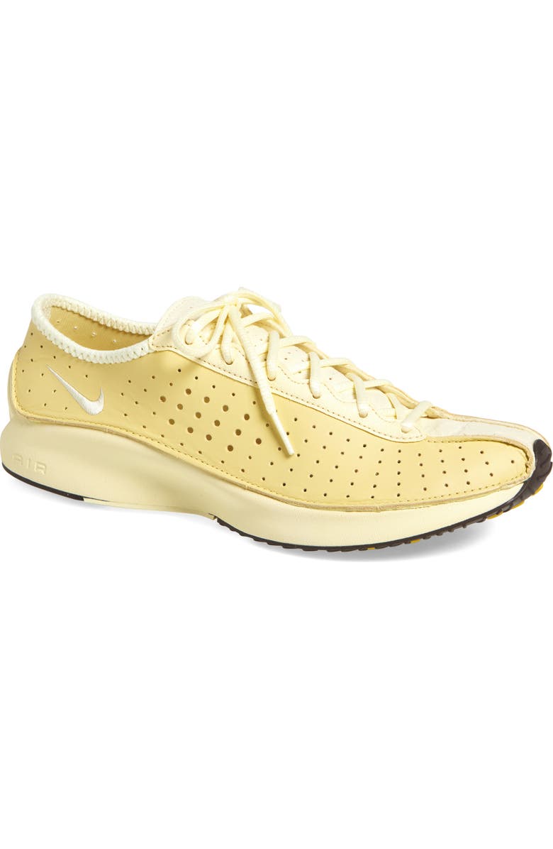 Air Superfly Sneaker