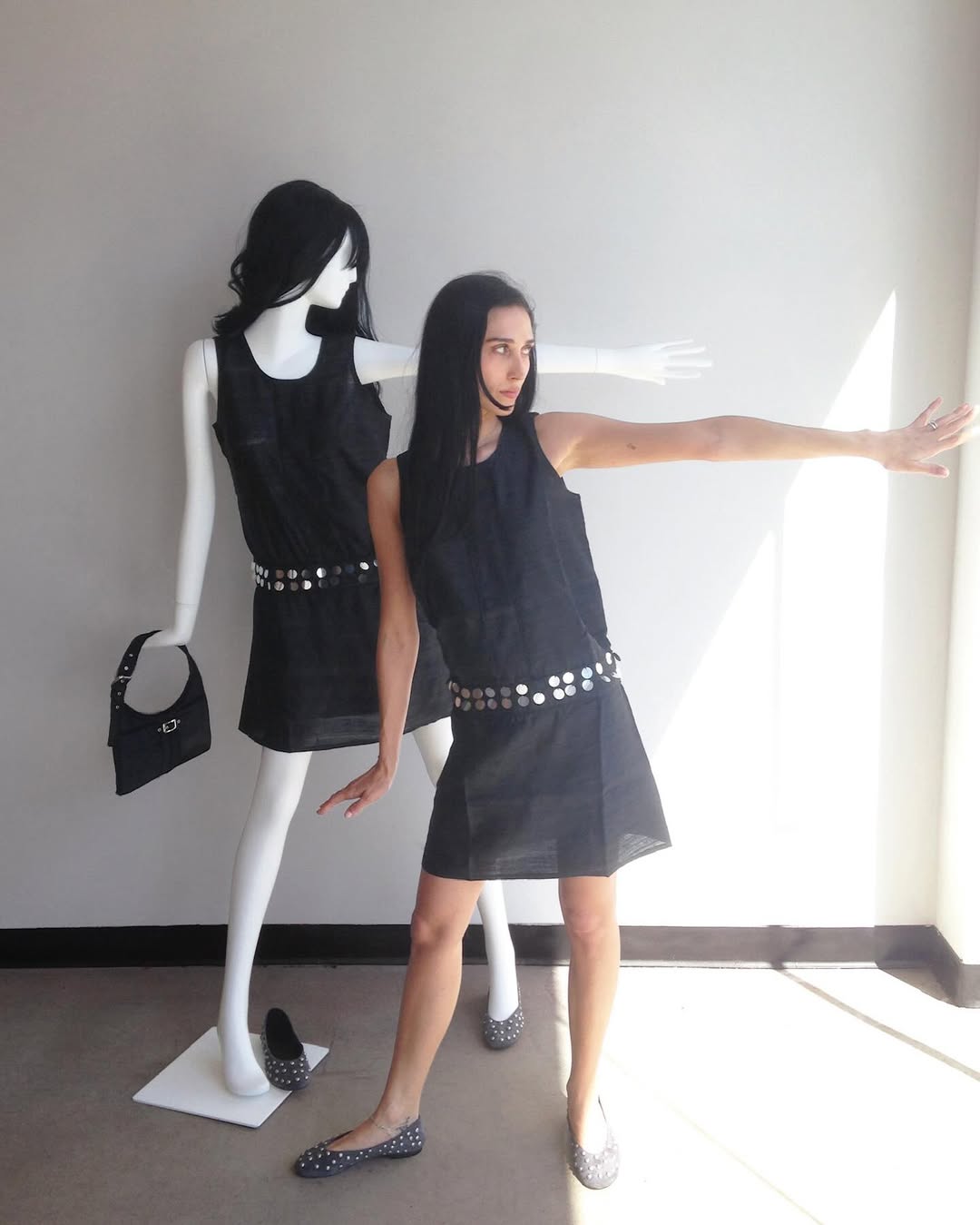 Amelia Kring wearing Gimaguas.