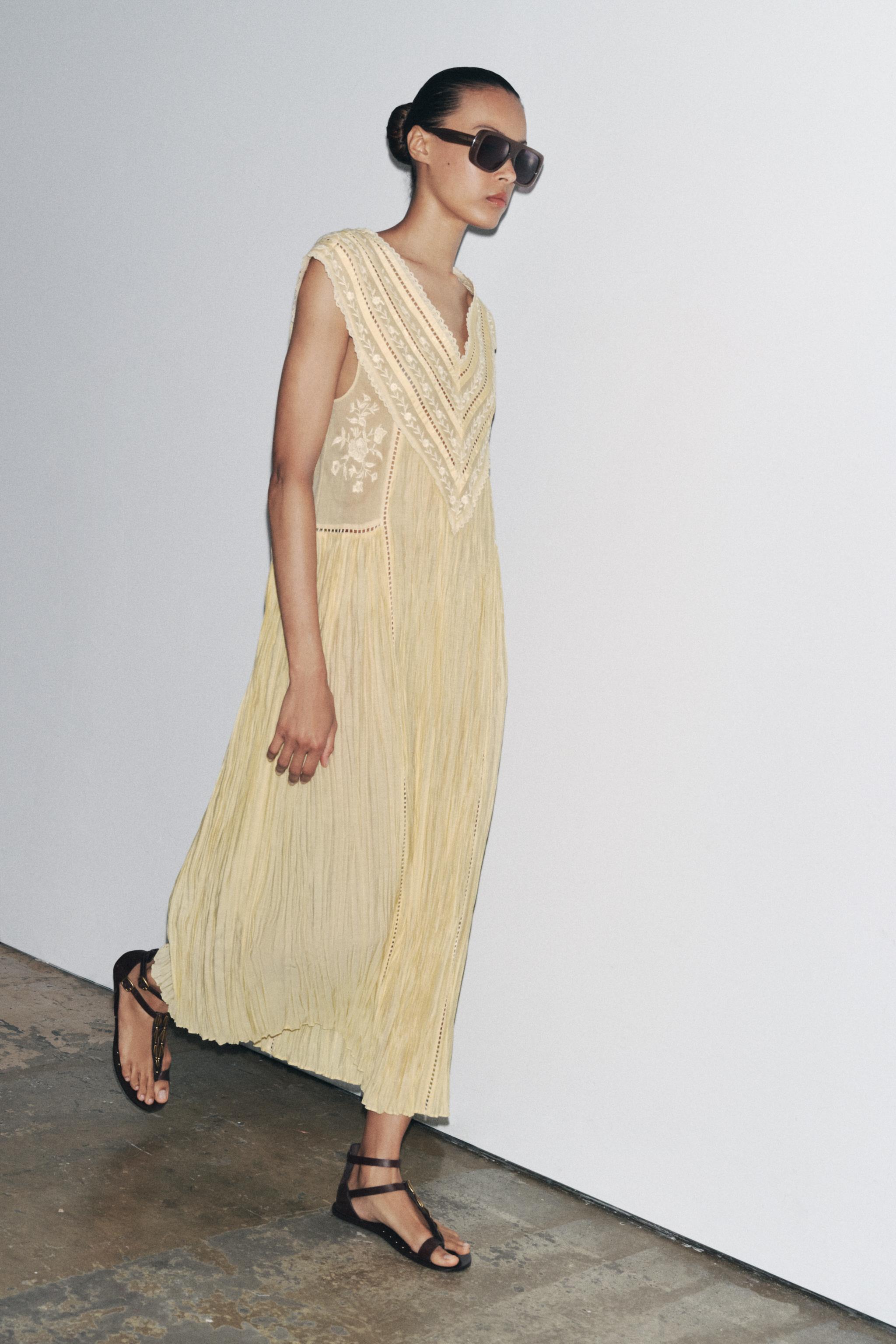 Zw Collection Embroidered Pleated Dress