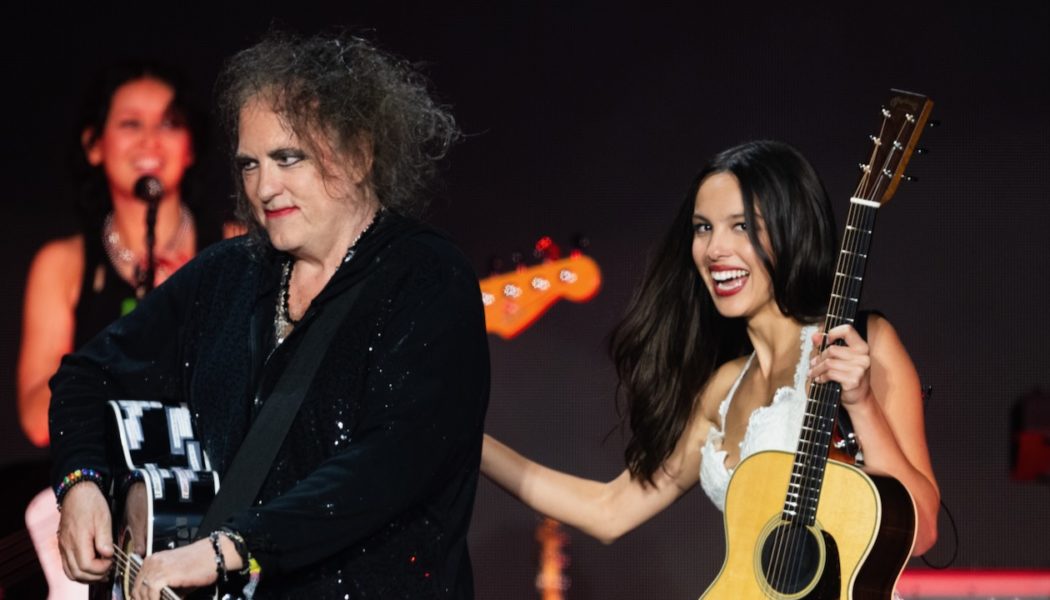 Olivia Rodrigo Performs with The Cure's Robert Smith at Glastonbury