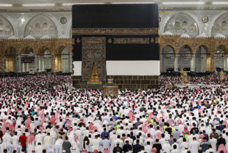 Over 250,000 People Blocked from Mecca For Hajj Without Permits
