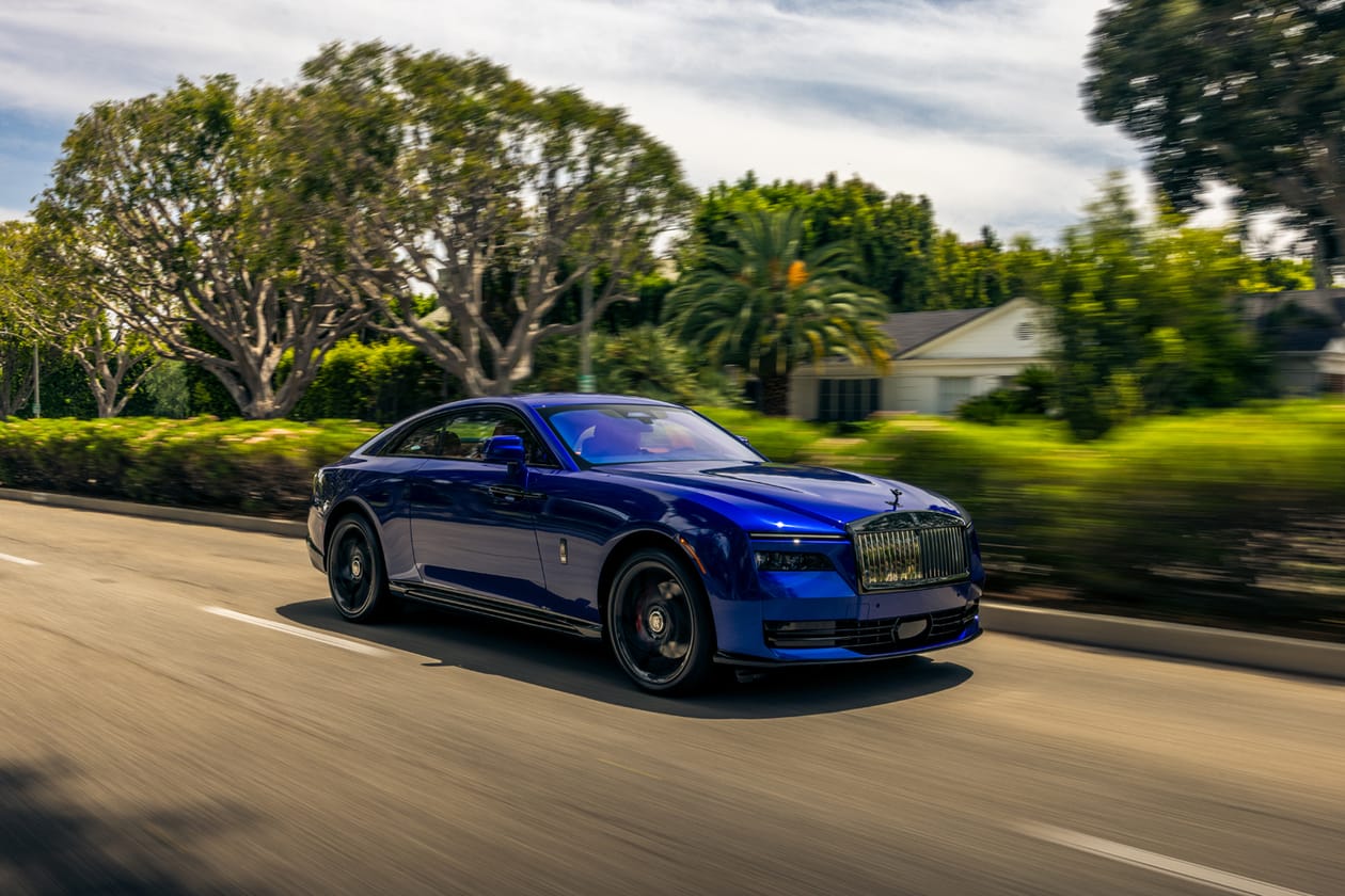 Rolls-Royce Black Badge Spectre Closer Look Photos Blue White Grey Ultra Luxury