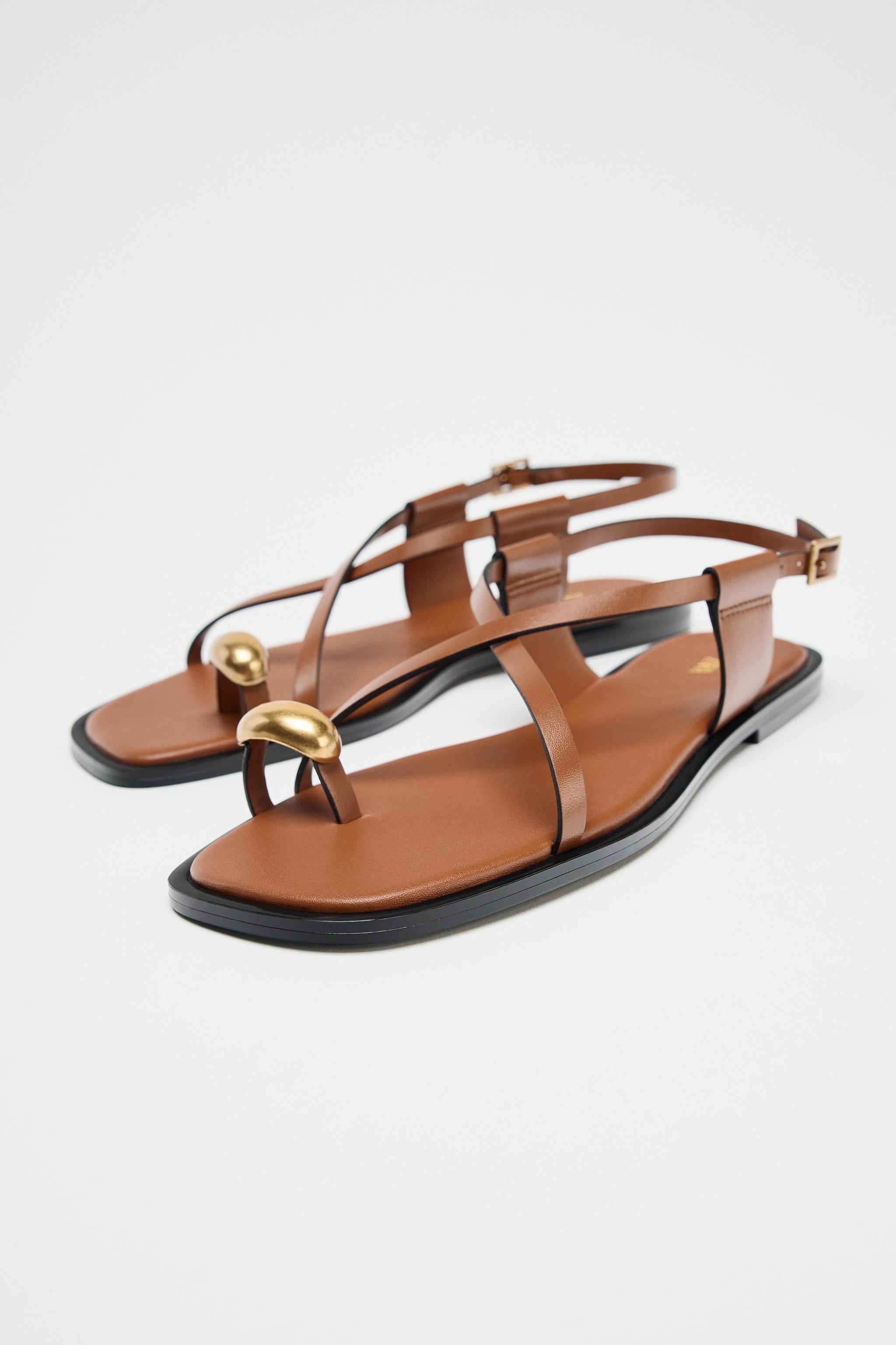 Flat Sandals With Straps and Metal Detail
