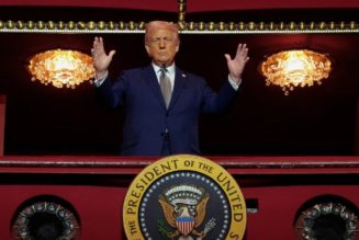 Trump Met with Drag Queens and Boos at First Kennedy Center Appearance