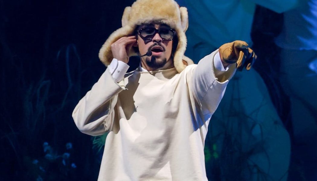 Bad Bunny Surprise Drops New Single "Alambre Púa" Along With Music Video
