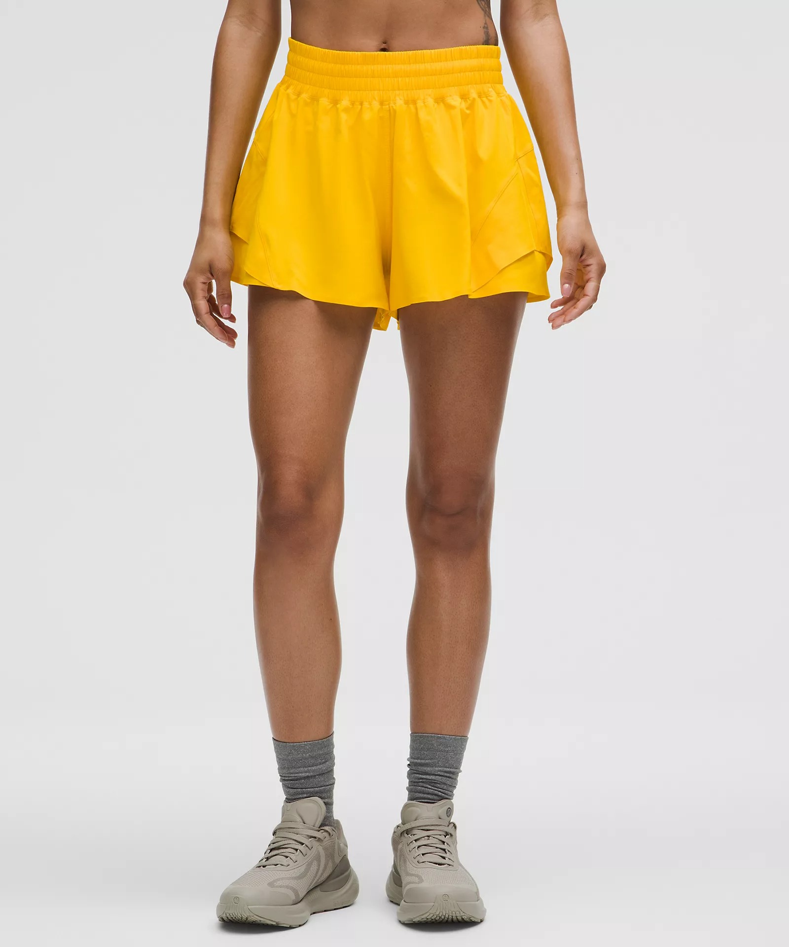 Lululemon Shake It Out High-Rise Running Shorts 2.5"