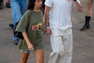 If You Hate Denim Shorts, It's Because You're Not Styling Them With *This* Fresh and Sophisticated Shoe Trend