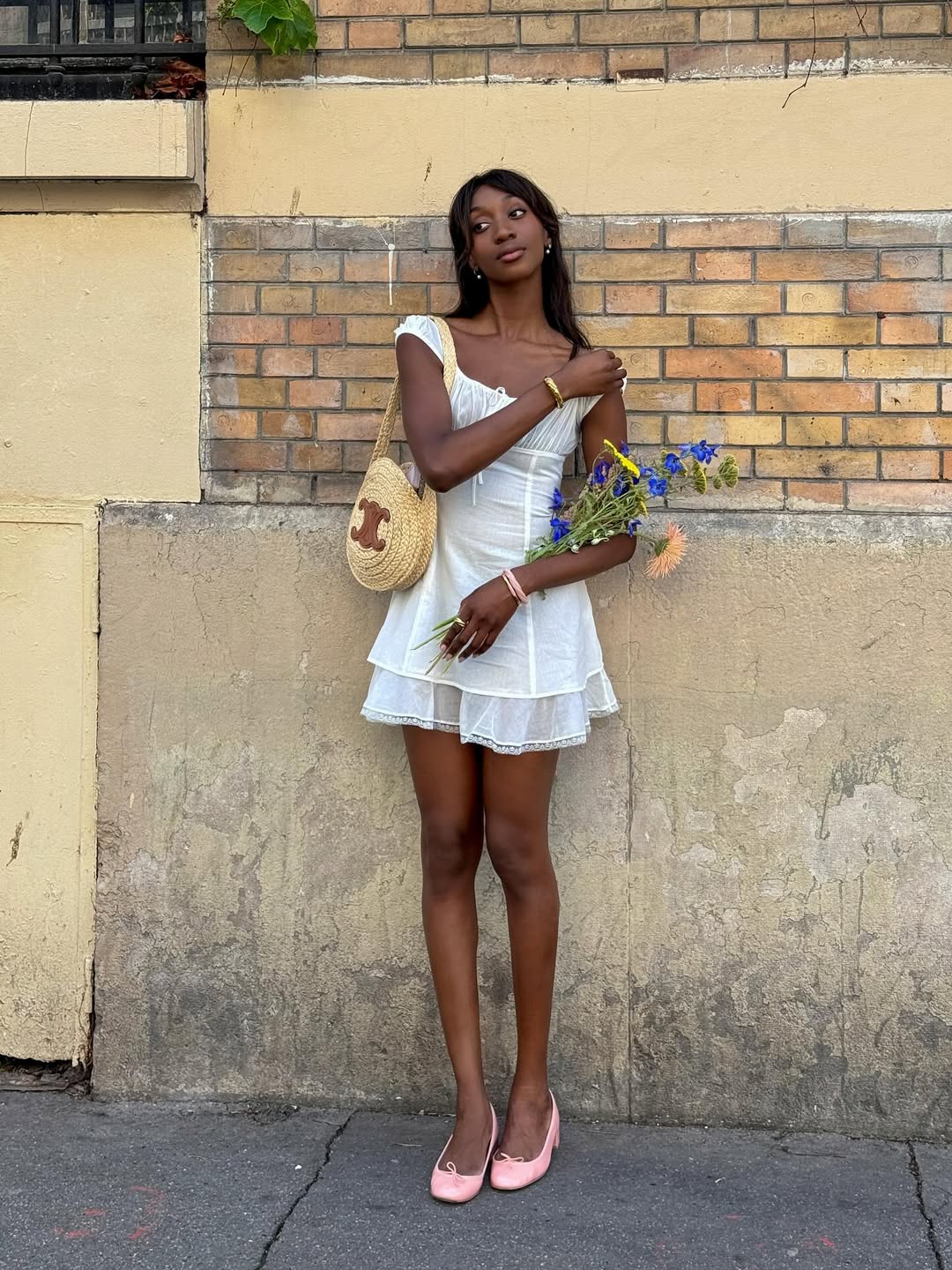 What to wear in Provence outfit ideas - Emmanuelle in little white dress