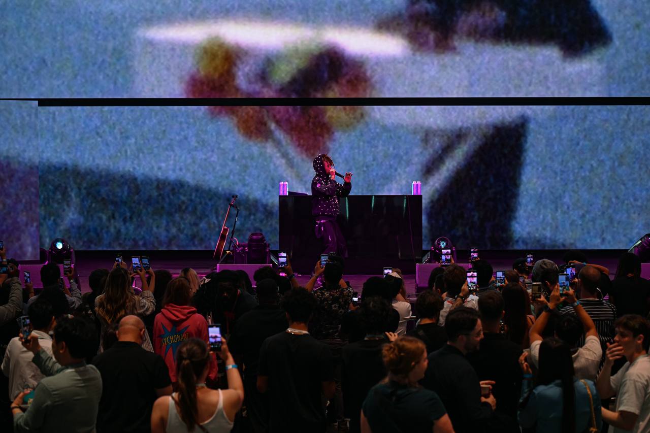 Jaden & Willow Smith x Galaxy Unpacked Night