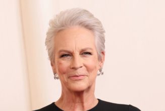 Jamie Lee Curtis Believes Plastic Surgery Caused a "Genocide of a Generation of Women"
