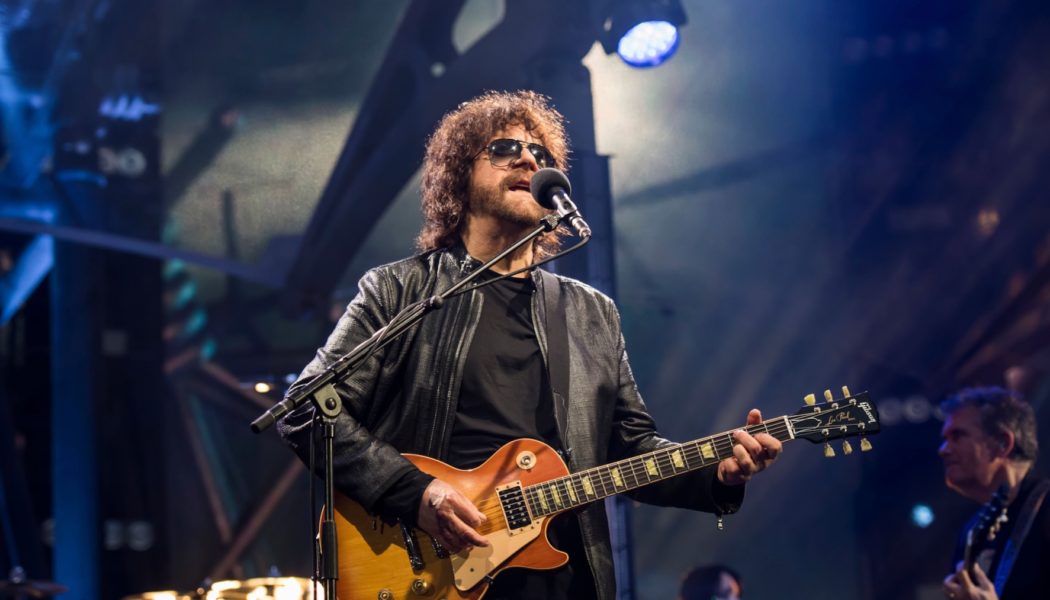 Jeff Lynne Cancels Final ELO Concert Ever Due to "Systemic Infection"