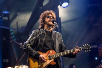 Jeff Lynne Cancels Final ELO Concert Ever Due to "Systemic Infection"