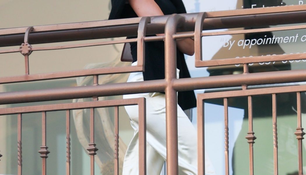 Kendall Jenner’s Tip for Looking Elegant? Lose the Jeans, Wear This Chic (and Comfier) Trouser Instead