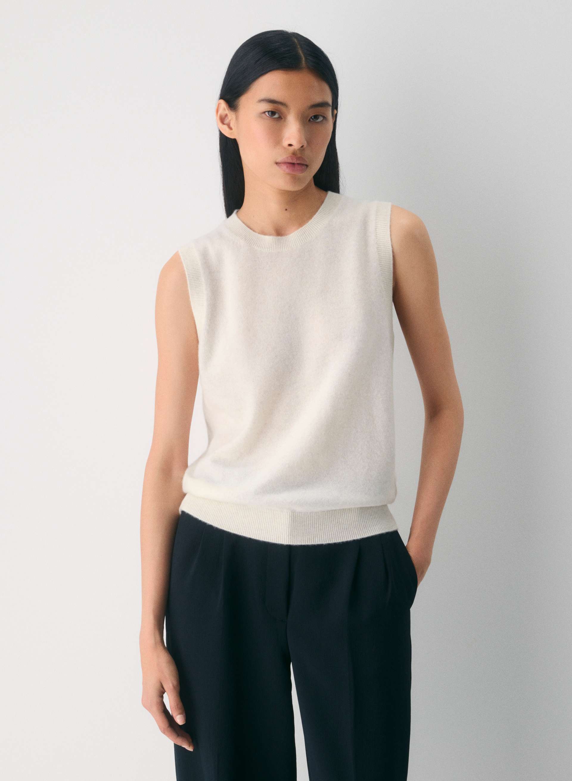 Bare Cashmere Crew Sweater Vest