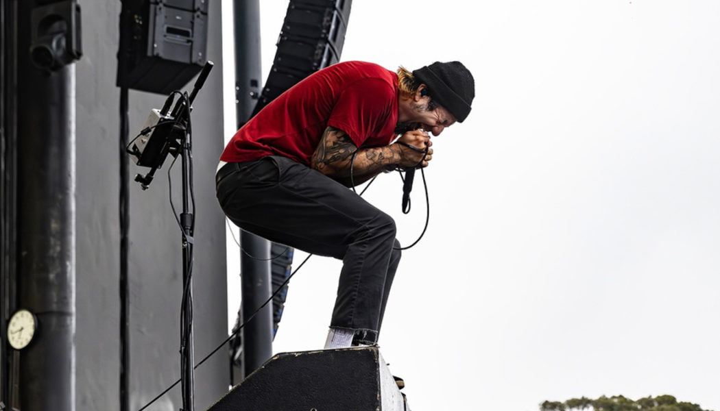 Song of the Week: Deftones Pick Up Where They Left Off with "my mind is a mountain"