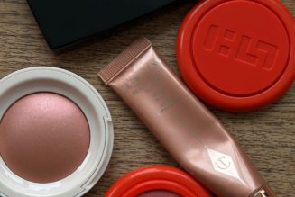 Suddenly My Entire Makeup Bag Is Full of Shimmery Blushers—11 Radiant Formulas I'm Obsessing Over