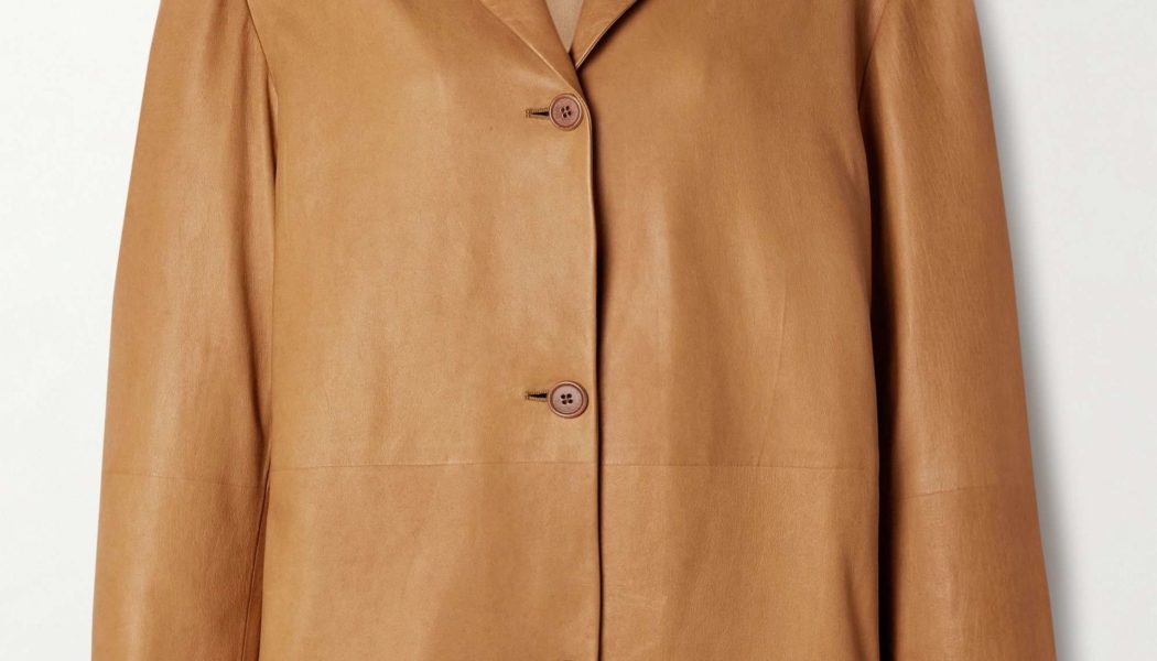 These Are the Designer Brands That Should've Dressed Carolyn Bessette-Kennedy On-Screen