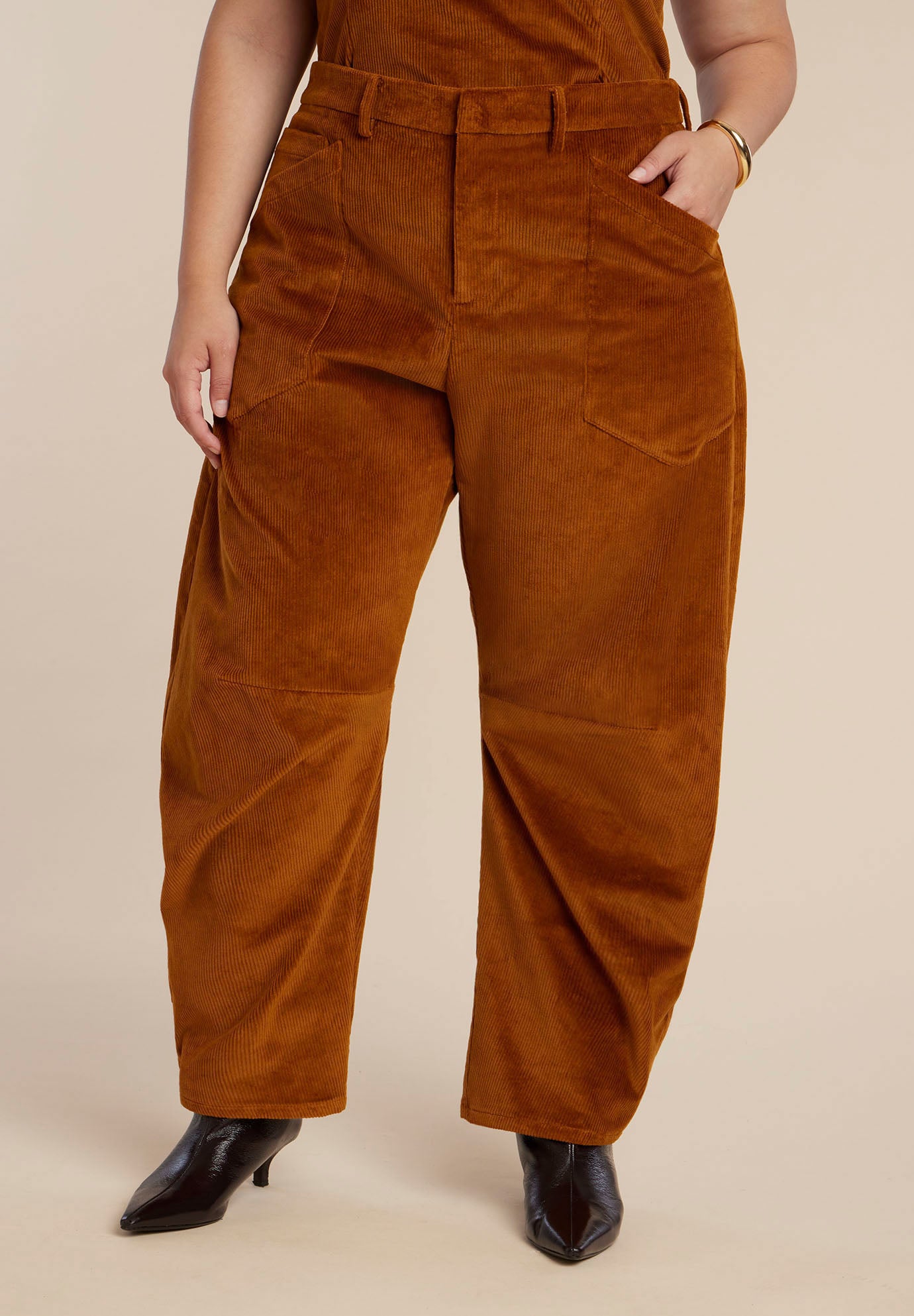 Corduroy Barrel Leg Pants
