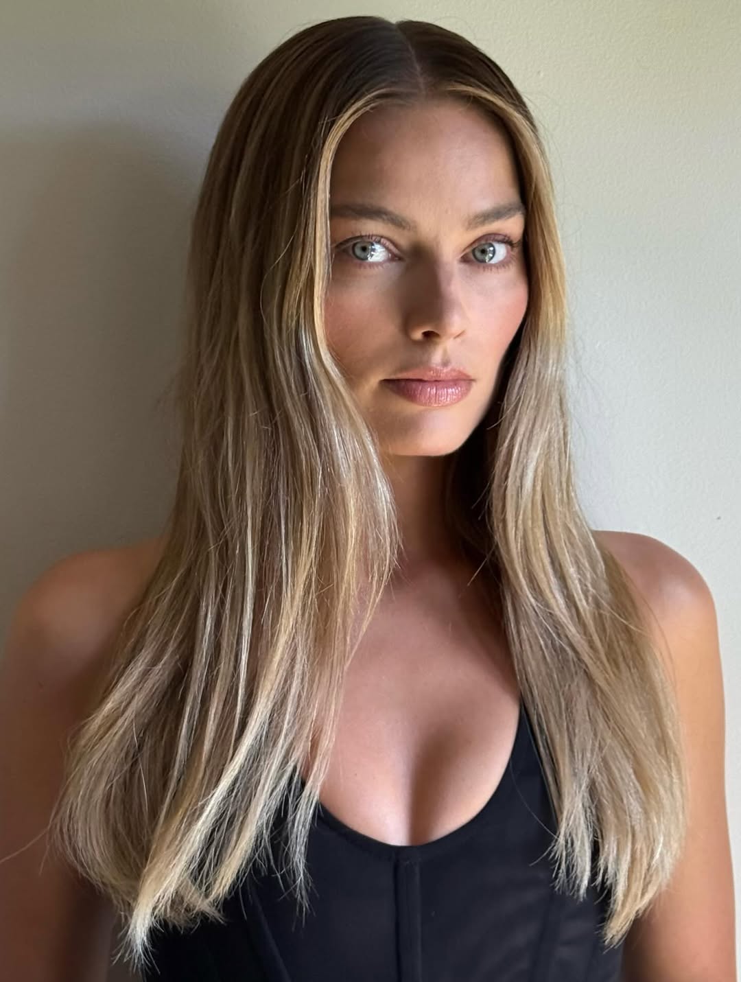 Margot Robbie with boho blonde hair