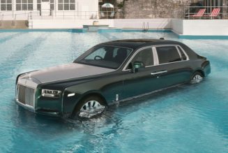 Cannonball: Rolls-Royce Marks Phantom Centenary by Putting It in a Pool