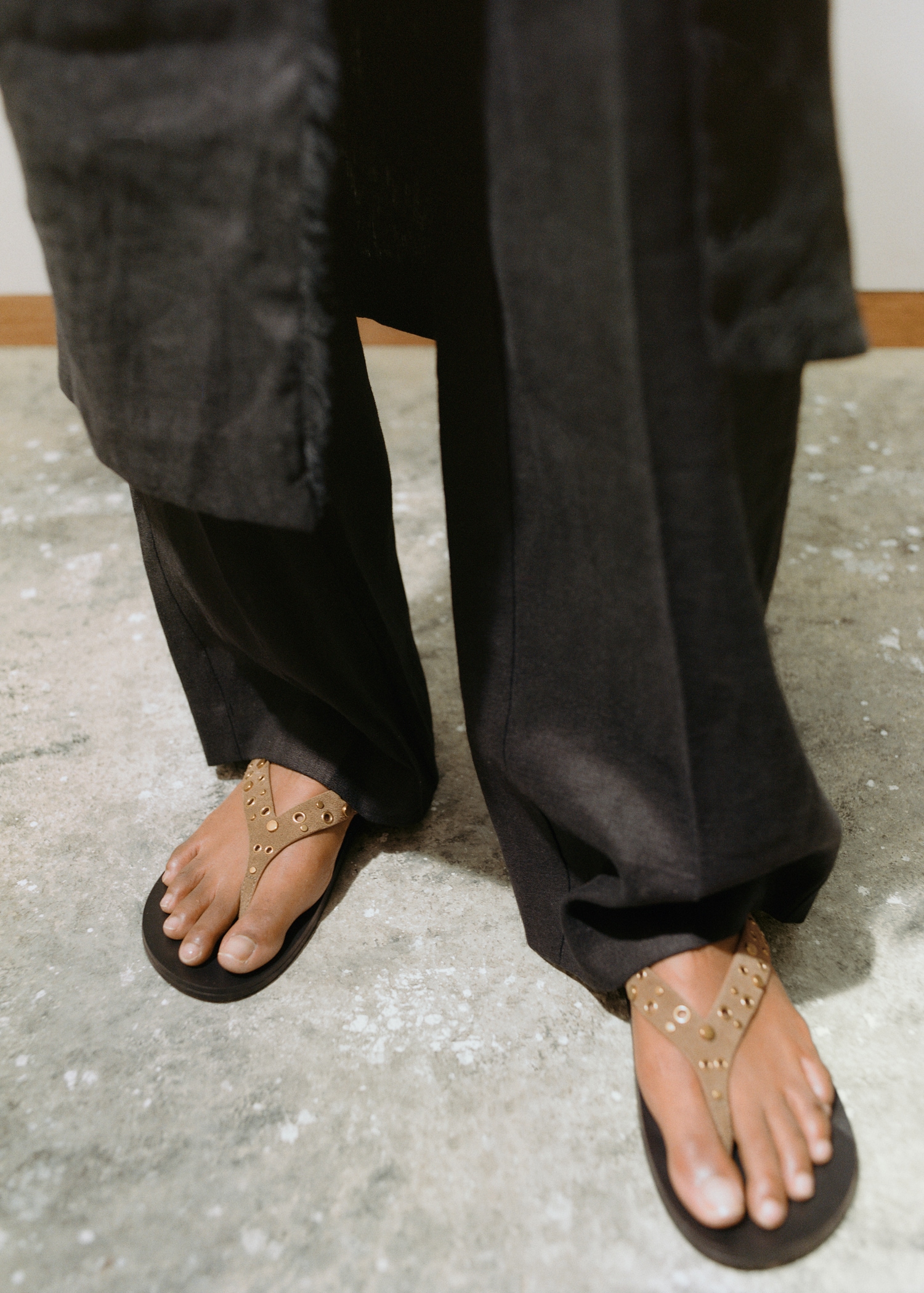 Suede Sandals With Eyelet Straps - Women | Mango Usa