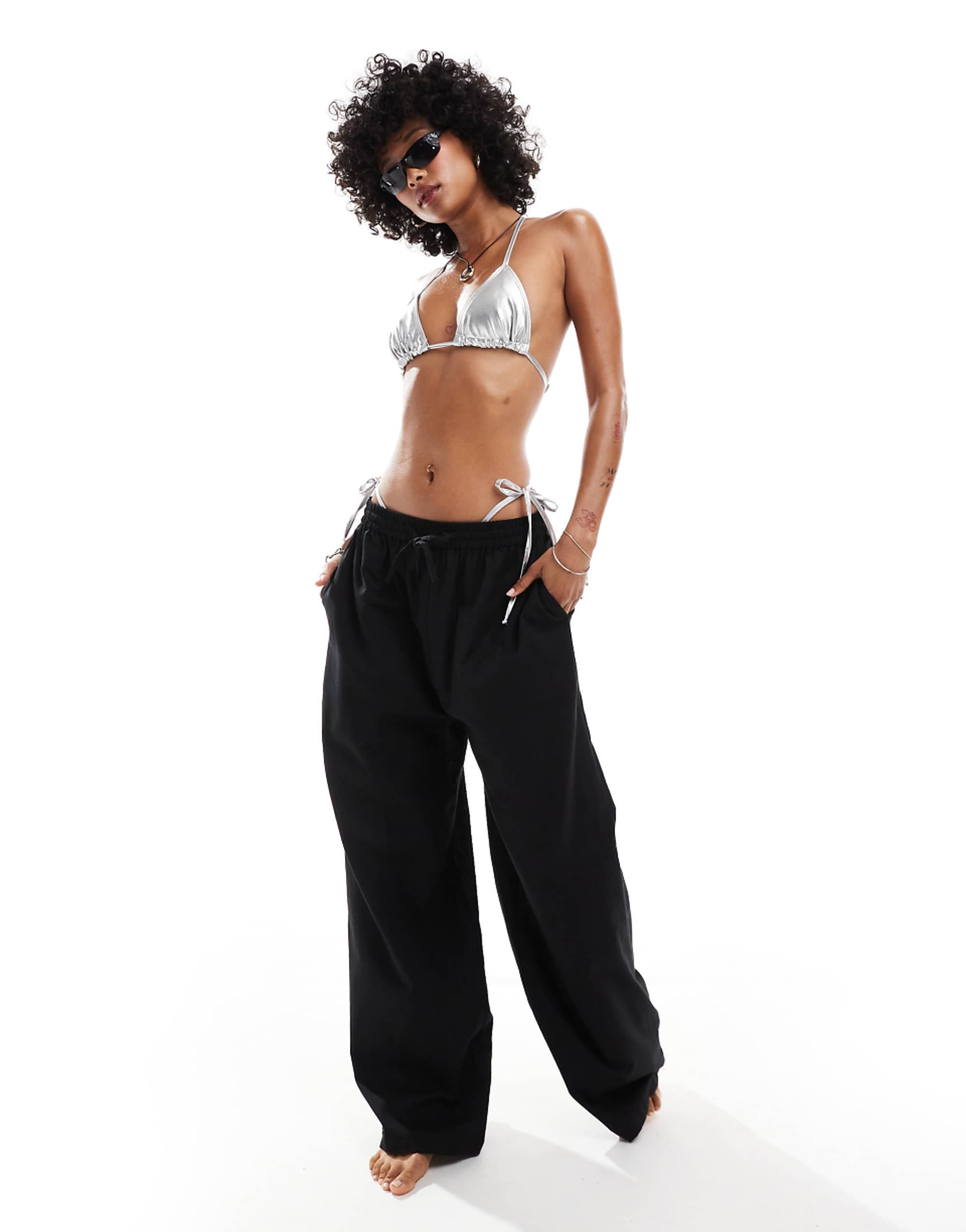Collusion Elastic Waist Woven Beach Trouser in Black - Black