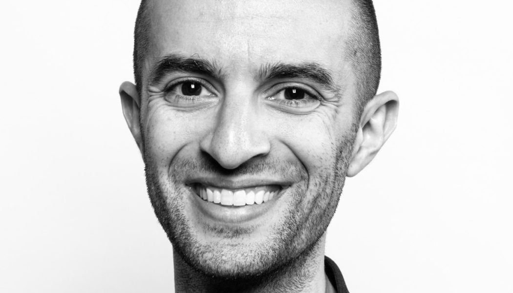 Google posts an official look at the Pixel 10 Pro Fold