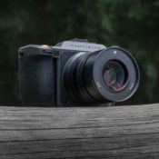 Hasselblad’s new medium format flagship comes with end-to-end HDR
