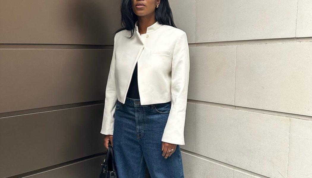 I Can't Unsee It—Wide-Leg Jeans Always Look Their Best With this Elevated Shoe