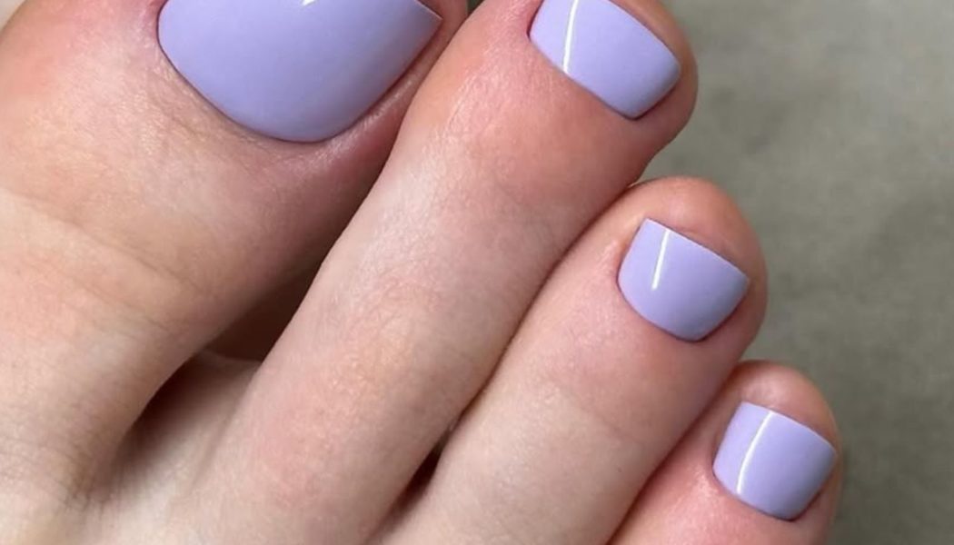I Just Swapped My Classic Pink Pedicure for This Timeless Shade Instead—I'm Not Looking Back