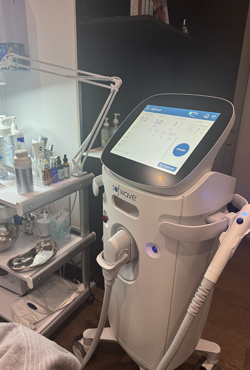 A photo of the Sofwave machine at Mallucci clinic