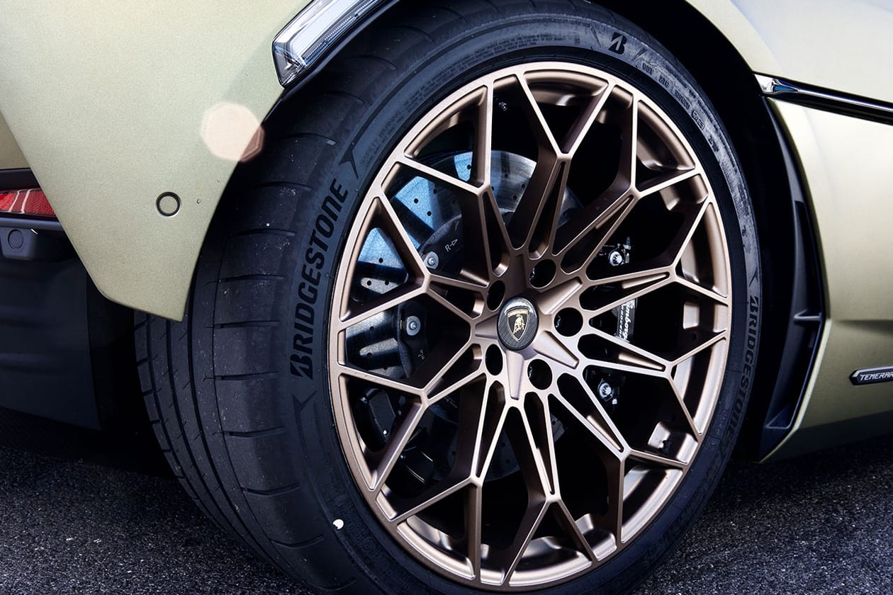 Lamborghini Temerario Hypedrive Test Drive Estoril Circuit