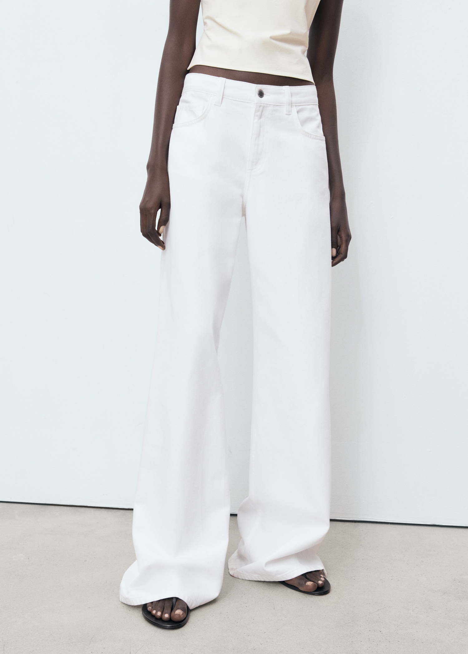 Low Waist Wide Leg Jeans - Women | Mango United Kingdom